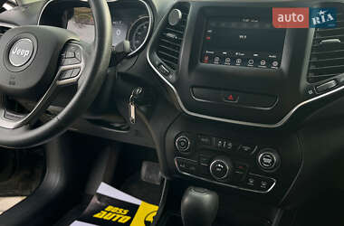 Позашляховик / Кросовер Jeep Cherokee 2018 в Мукачевому