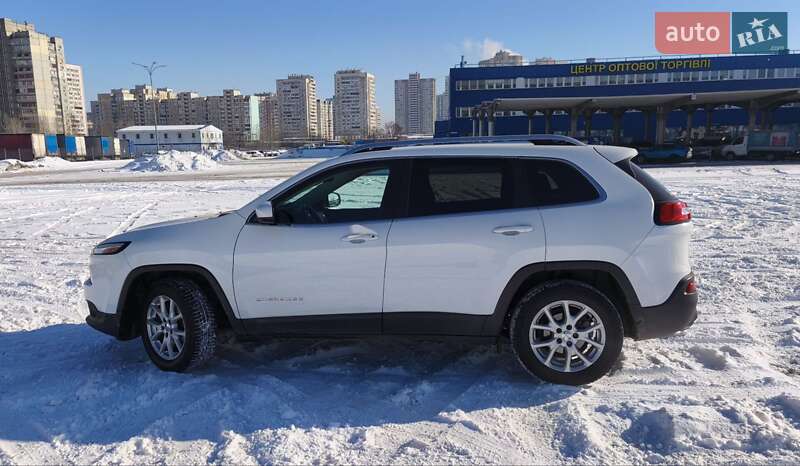 Позашляховик / Кросовер Jeep Cherokee 2015 в Києві фото 8 Позашляховик / Кросовер Jeep Cherokee 2015 в Києві