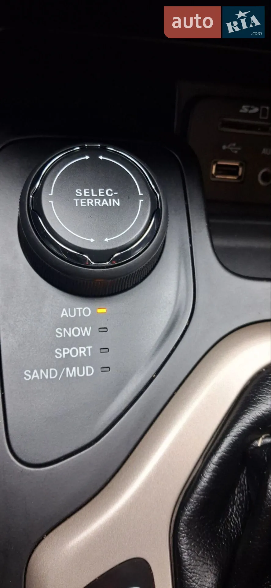 2016 Jeep Cherokee - мініатюра 3