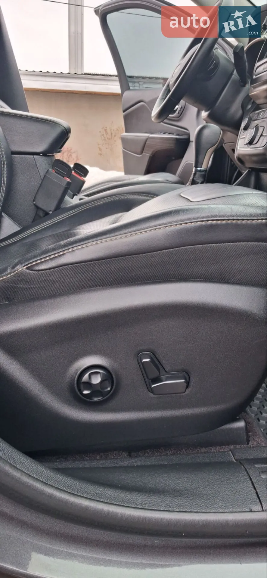 2016 Jeep Cherokee - мініатюра 7