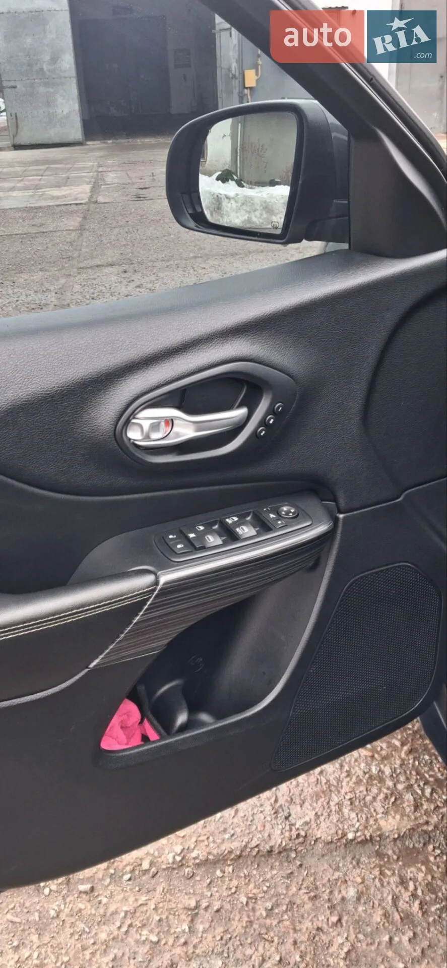 2016 Jeep Cherokee - мініатюра 19