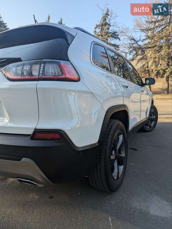 Внедорожник / Кроссовер Jeep Cherokee 2021 в Николаеве