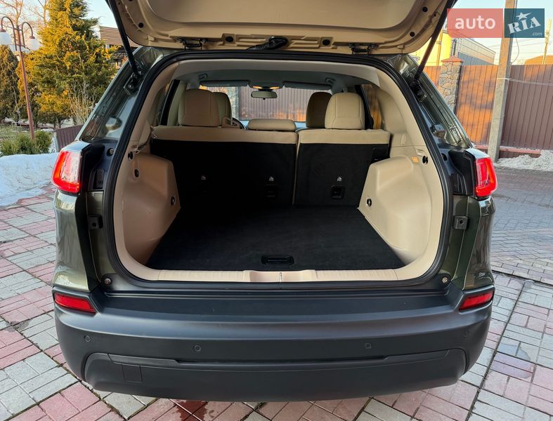 Внедорожник / Кроссовер Jeep Cherokee 2020 в Виннице