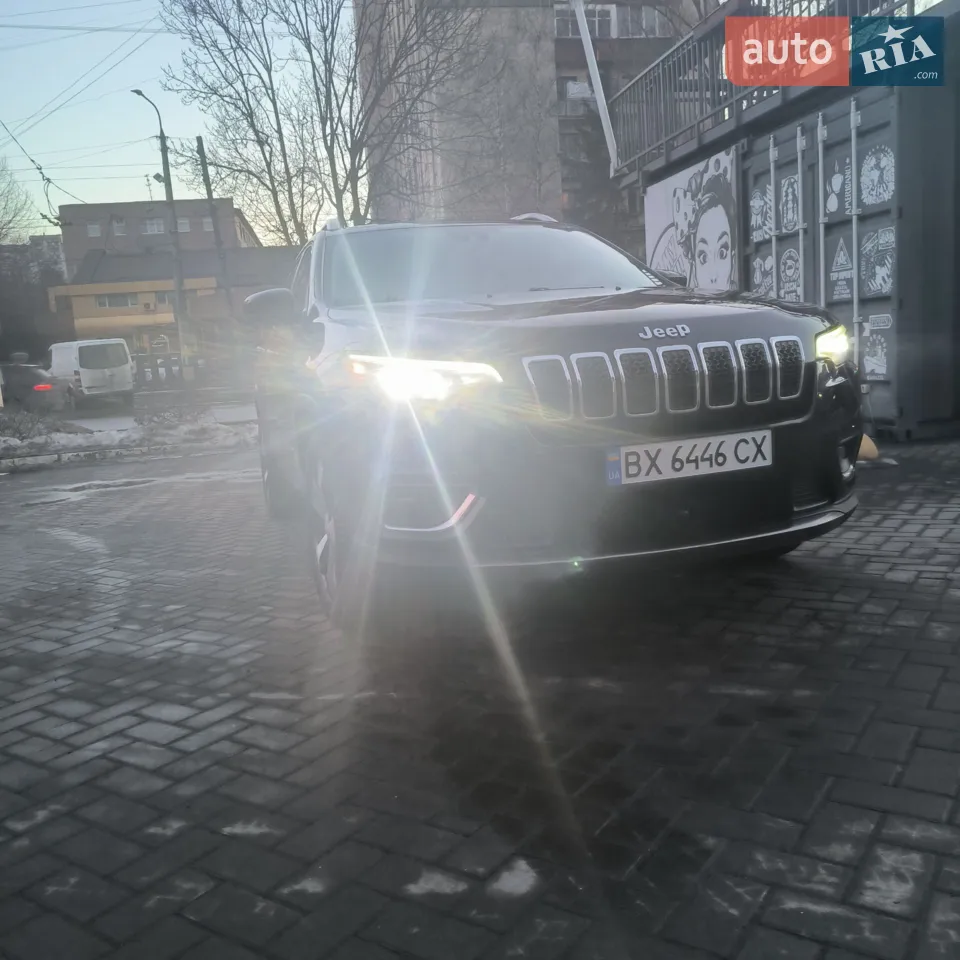 2022 Jeep Cherokee - мініатюра 11