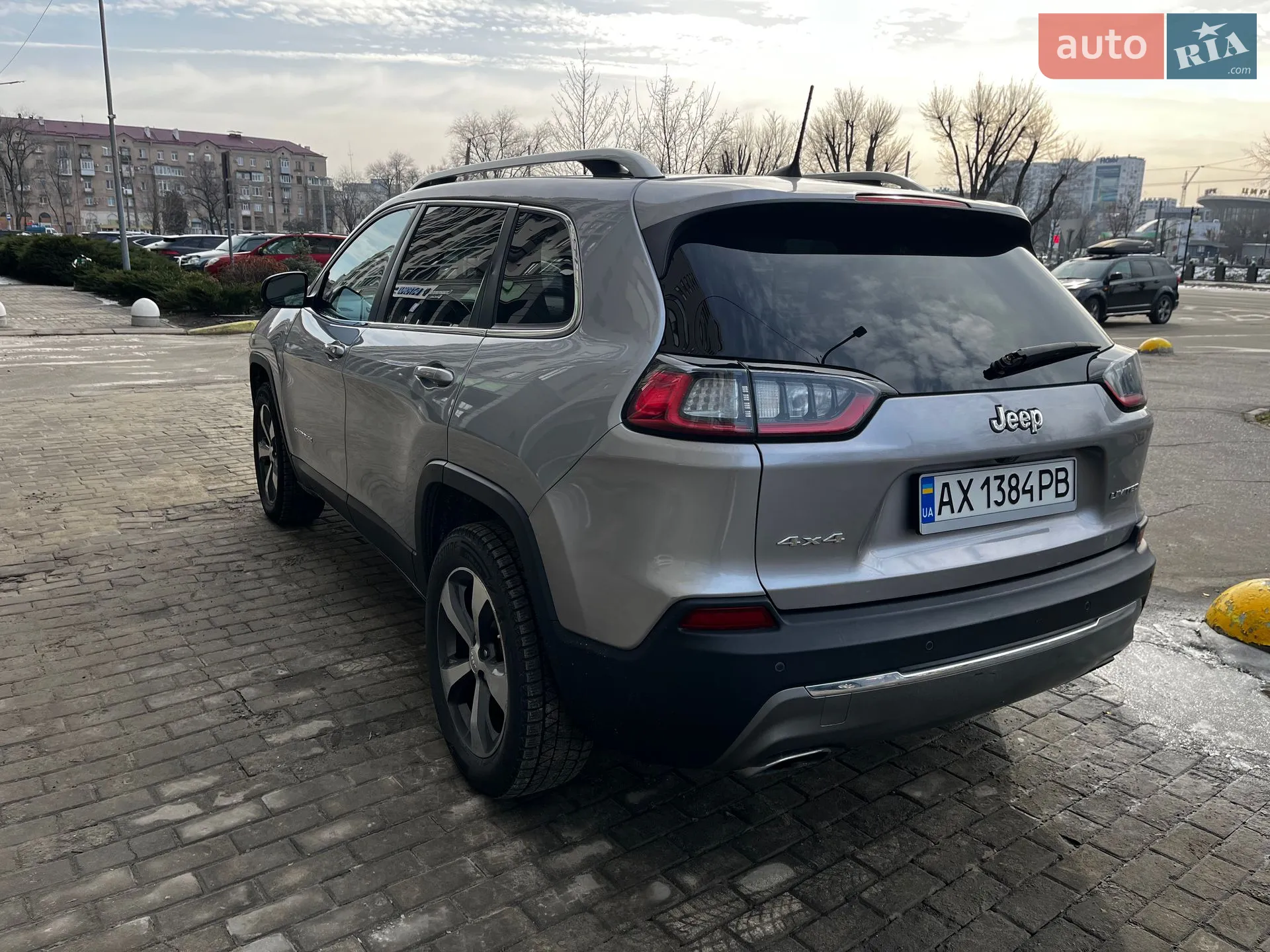 2018 Jeep Cherokee - мініатюра 5