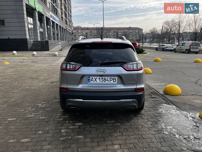 Внедорожник / Кроссовер Jeep Cherokee 2018 в Харькове