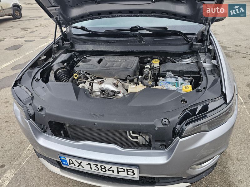 Внедорожник / Кроссовер Jeep Cherokee 2018 в Харькове