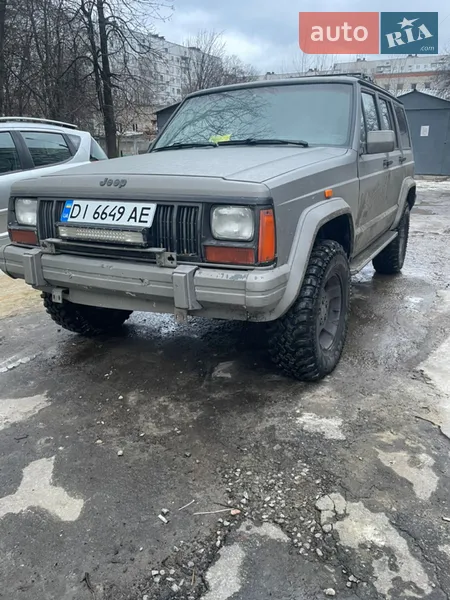 Jeep Cherokee