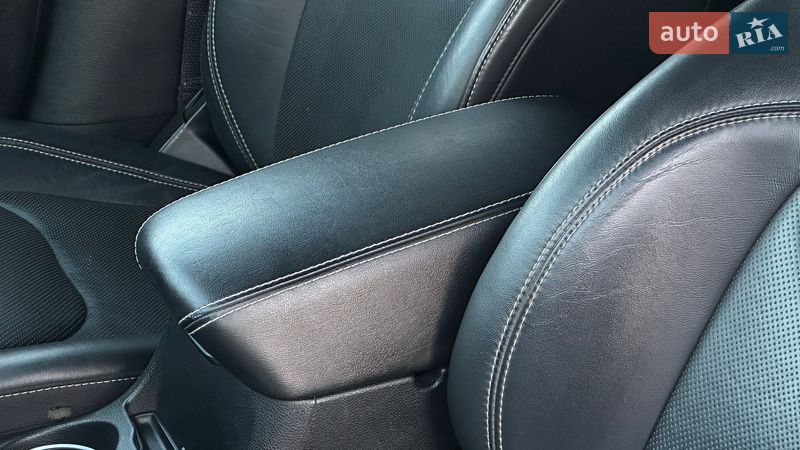 Внедорожник / Кроссовер Jeep Cherokee 2015 в Самборе