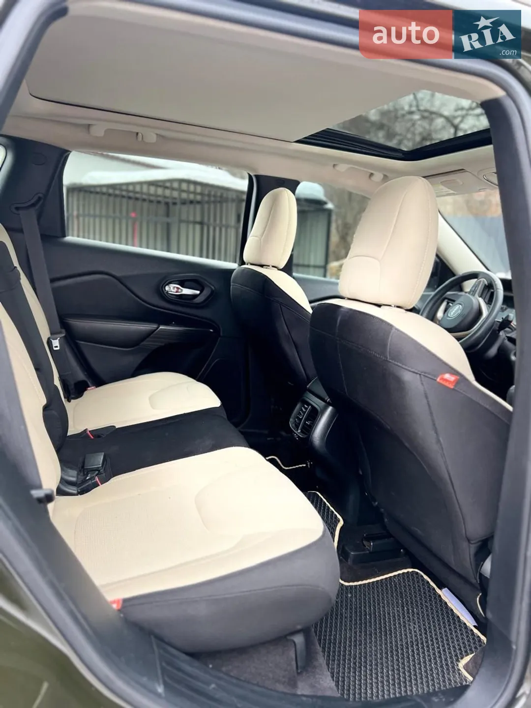 2016 Jeep Cherokee - мініатюра 7