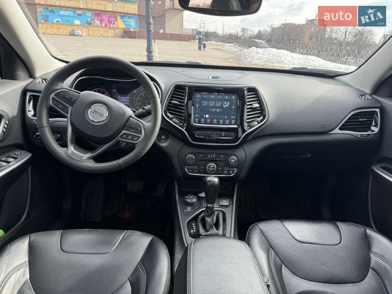 Внедорожник / Кроссовер Jeep Cherokee 2022 в Харькове