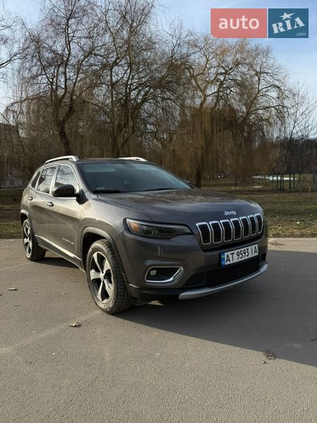 Внедорожник / Кроссовер Jeep Cherokee 2018 в Ивано-Франковске
