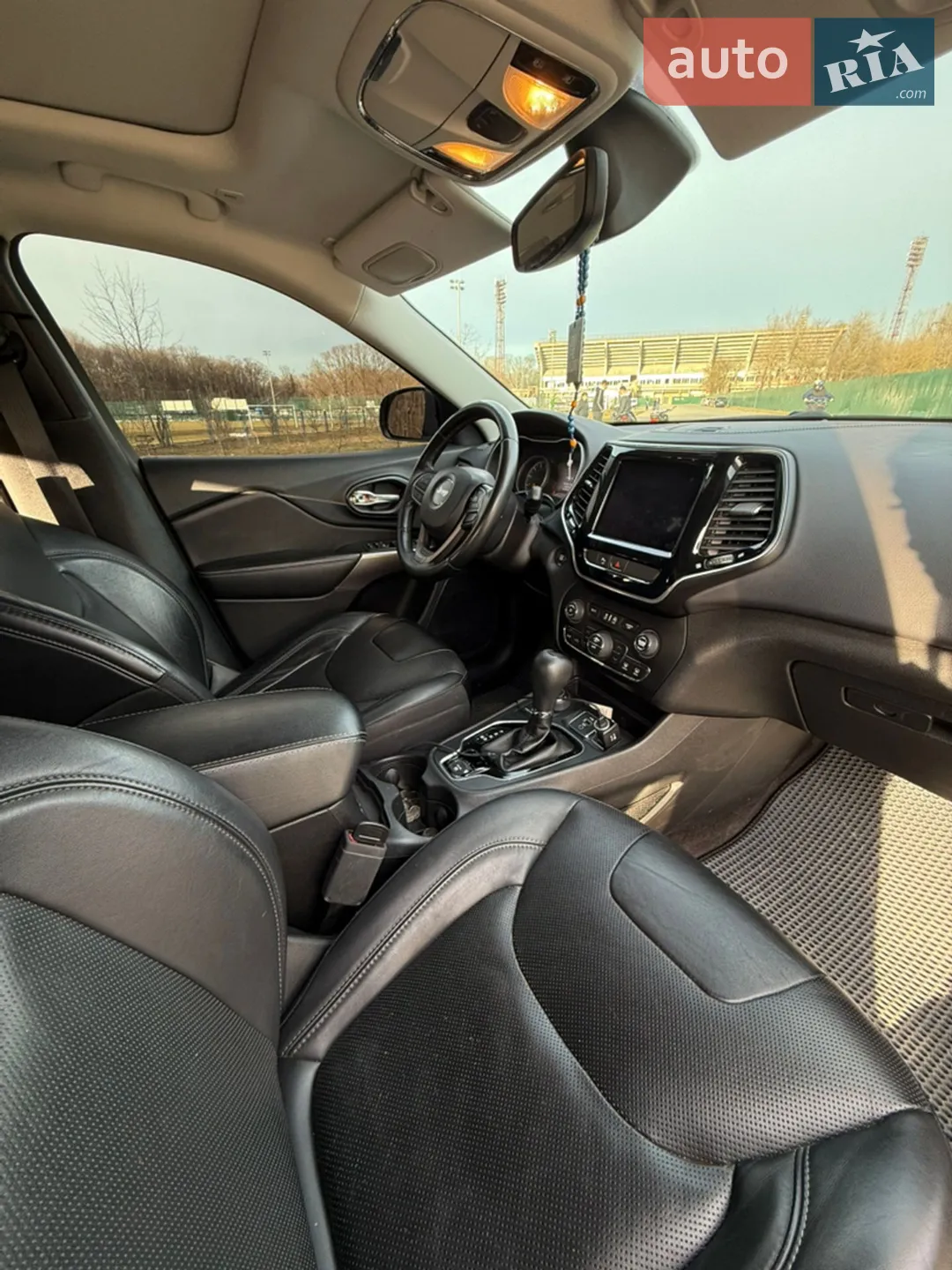 2018 Jeep Cherokee - мініатюра 16