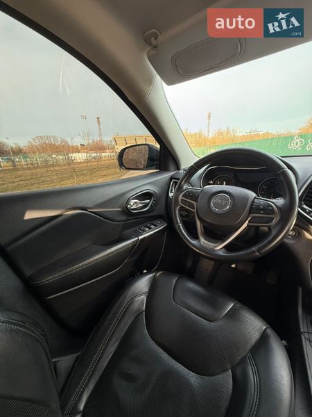 Внедорожник / Кроссовер Jeep Cherokee 2018 в Ивано-Франковске