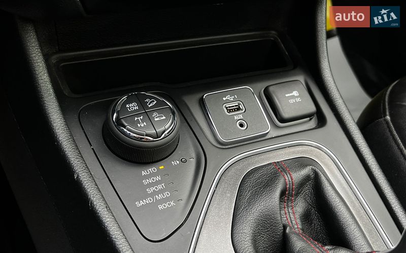 Внедорожник / Кроссовер Jeep Cherokee 2019 в Львове