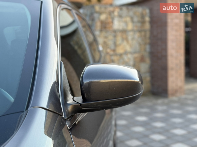 Внедорожник / Кроссовер Jeep Cherokee 2016 в Стрые