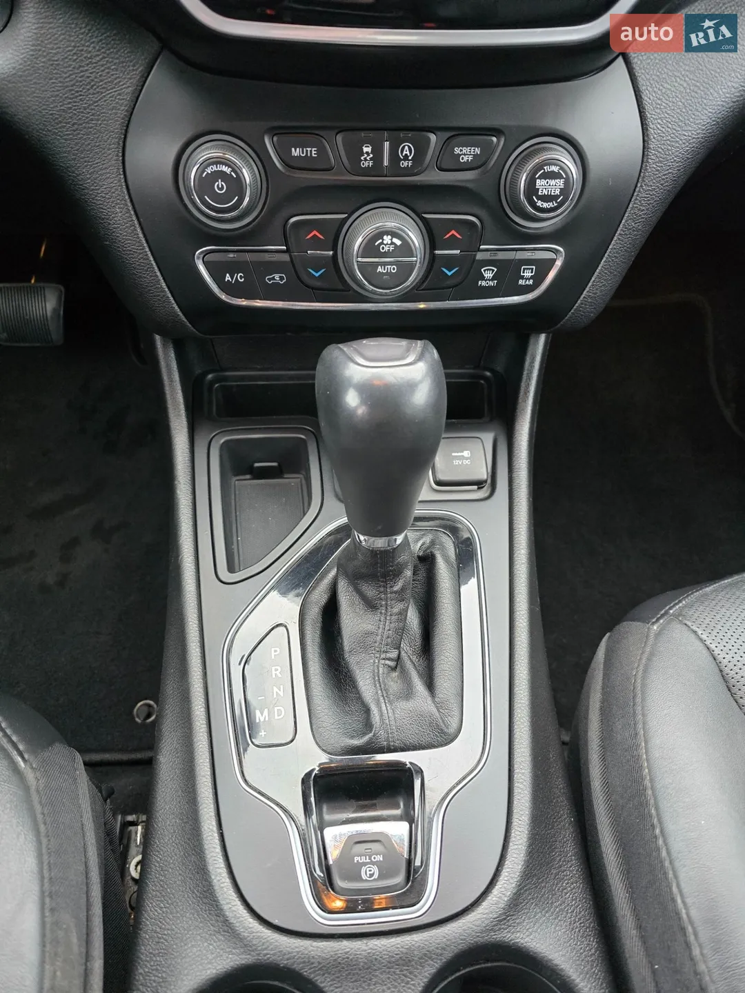 2020 Jeep Cherokee - мініатюра 18