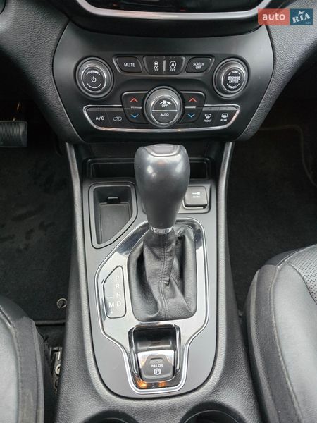 Внедорожник / Кроссовер Jeep Cherokee 2020 в Кропивницком