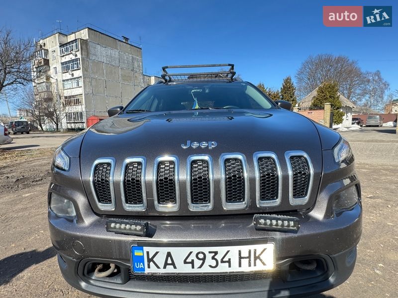 Внедорожник / Кроссовер Jeep Cherokee 2014 в Борисполе