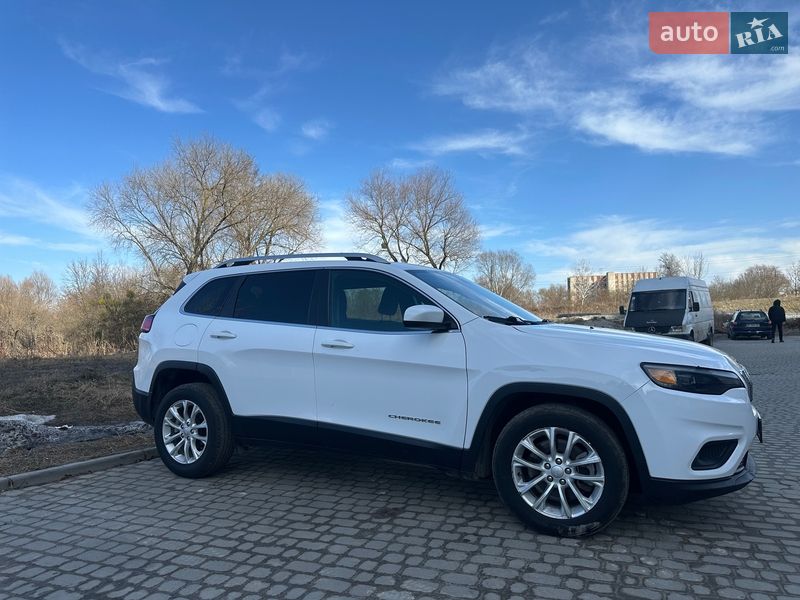 Внедорожник / Кроссовер Jeep Cherokee 2019 в Львове