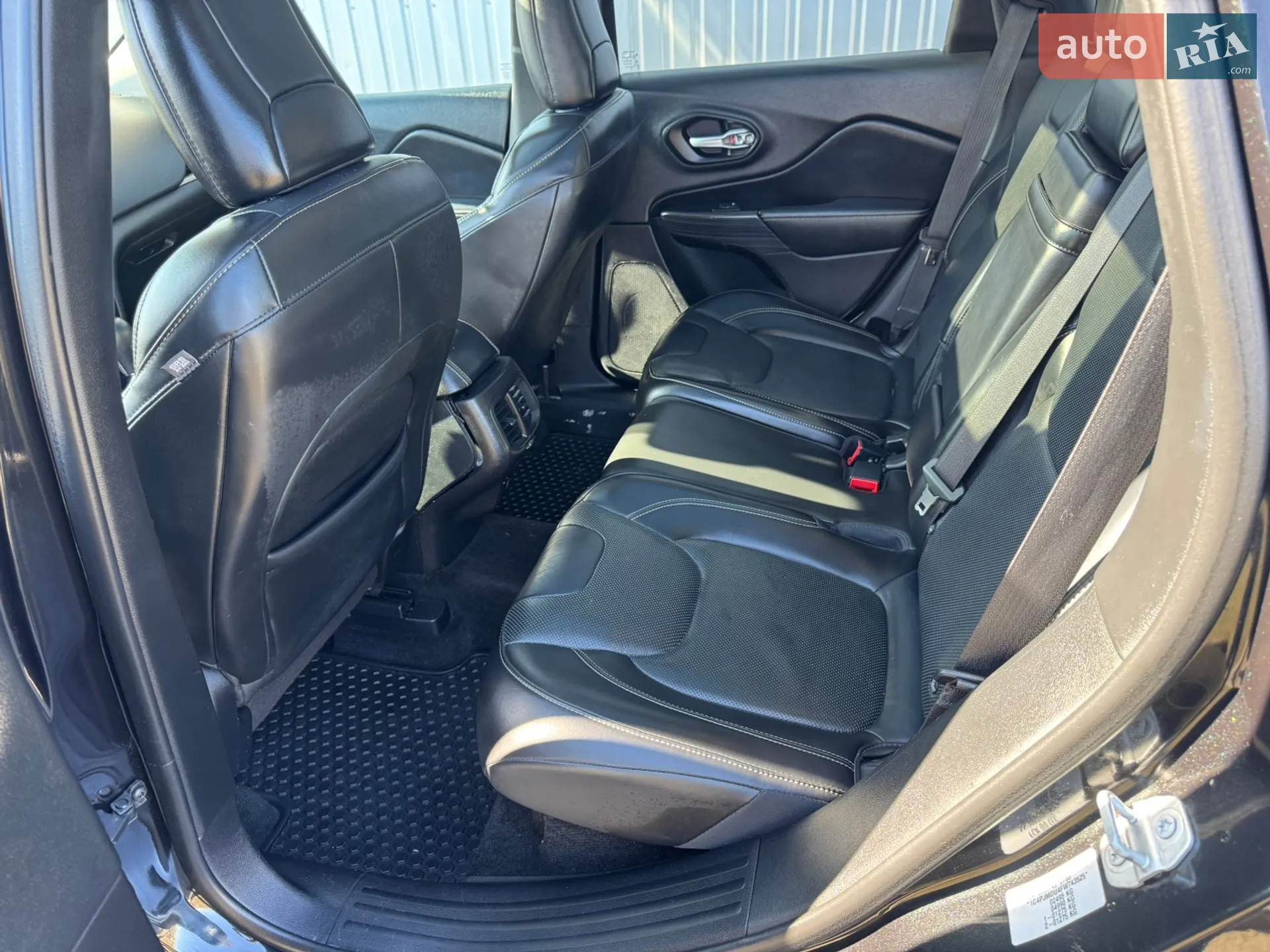2015 Jeep Cherokee - мініатюра 14