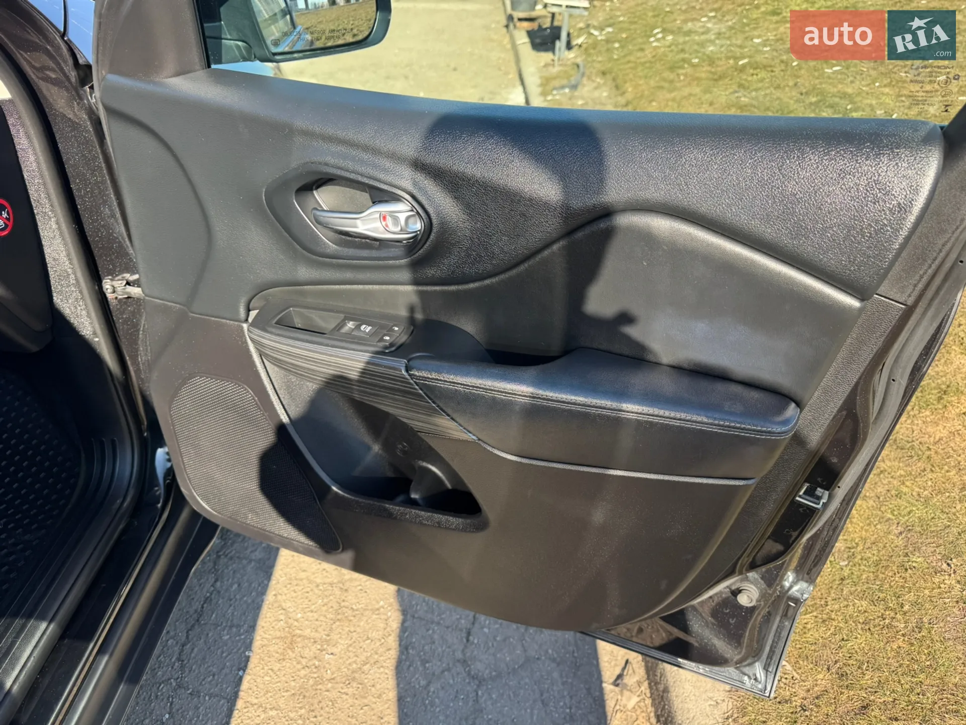 2015 Jeep Cherokee - мініатюра 58