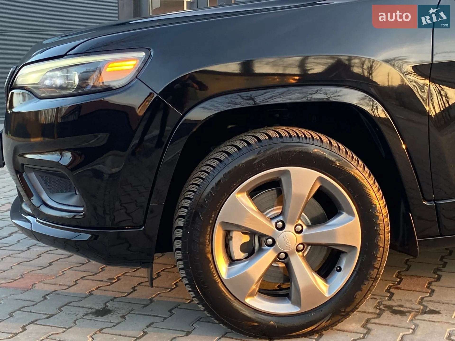 2019 Jeep Cherokee - мініатюра 7