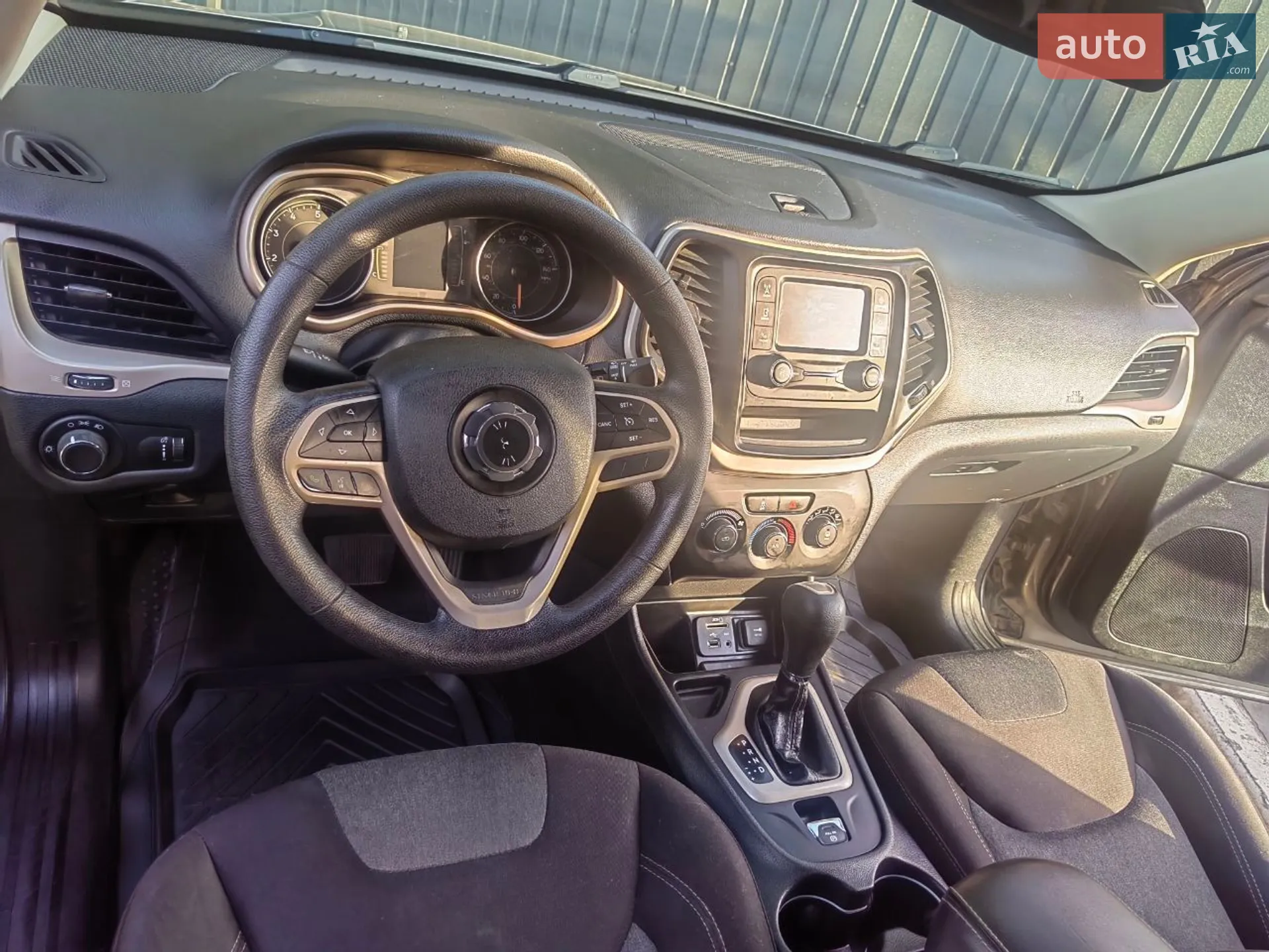2016 Jeep Cherokee - мініатюра 14