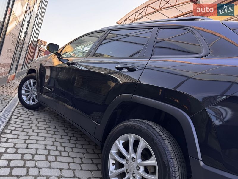 Внедорожник / Кроссовер Jeep Cherokee 2021 в Дрогобыче