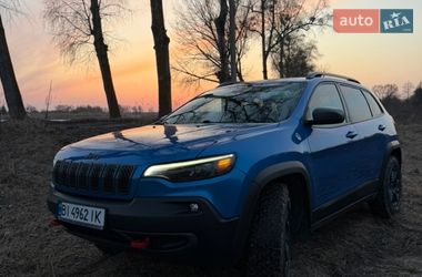Внедорожник / Кроссовер Jeep Cherokee 2019 в Киеве