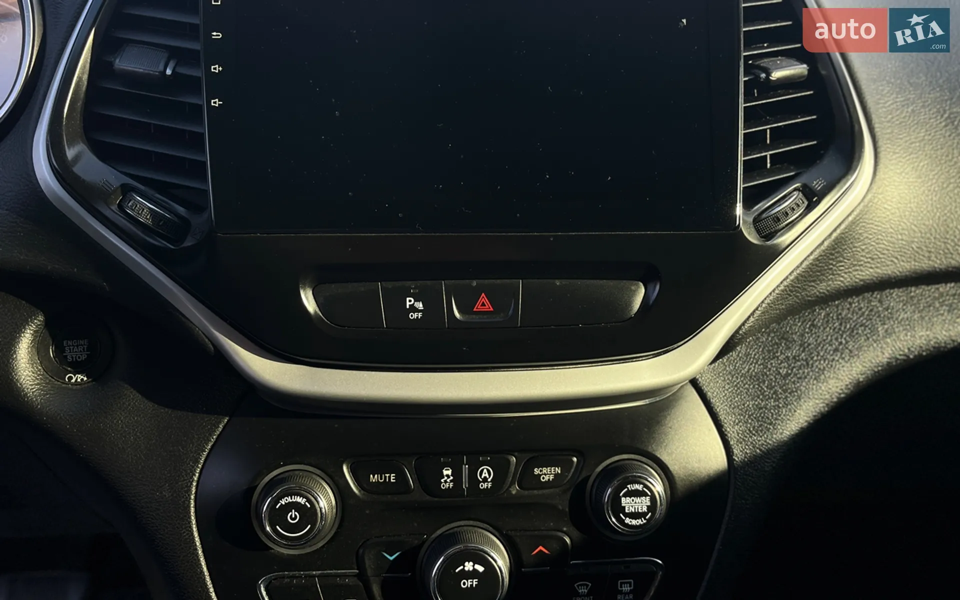 2019 Jeep Cherokee - мініатюра 19