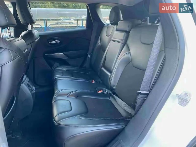 Позашляховик / Кросовер Jeep Cherokee 2018 в Києві