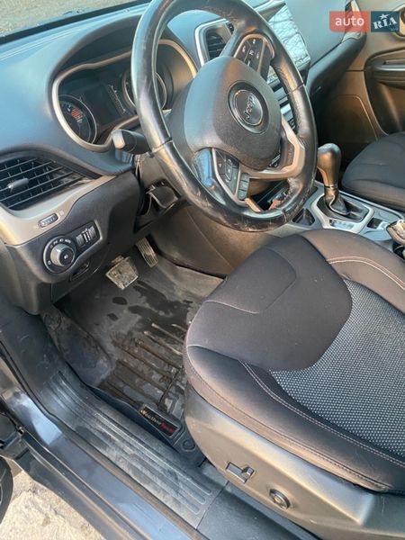 Внедорожник / Кроссовер Jeep Cherokee 2016 в Днепре фото 10 Внедорожник / Кроссовер Jeep Cherokee 2016 в Днепре