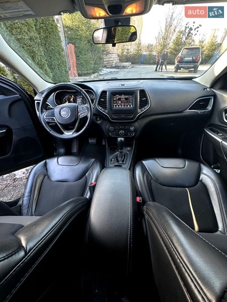 Позашляховик / Кросовер Jeep Cherokee 2018 в Києві