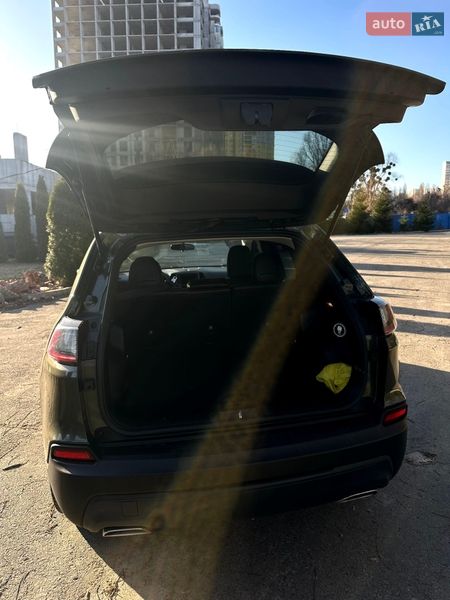 Позашляховик / Кросовер Jeep Cherokee 2018 в Києві