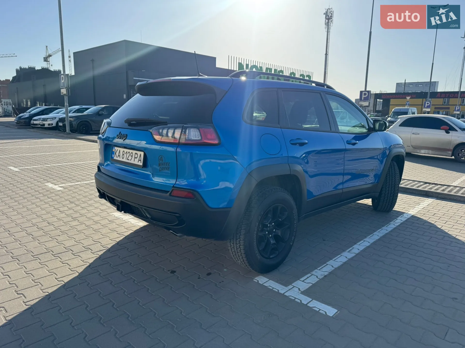 2022 Jeep Cherokee - мініатюра 8