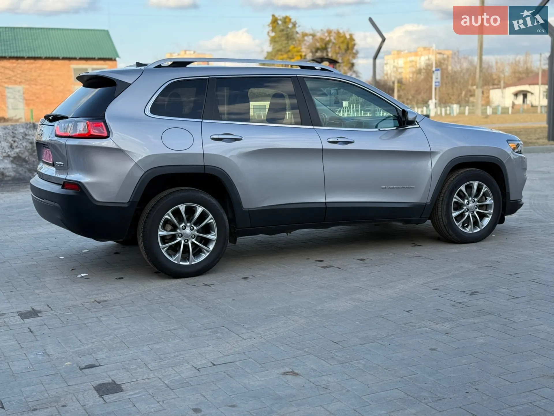 2018 Jeep Cherokee - мініатюра 32