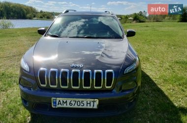 Внедорожник / Кроссовер Jeep Cherokee 2015 в Андрушевке