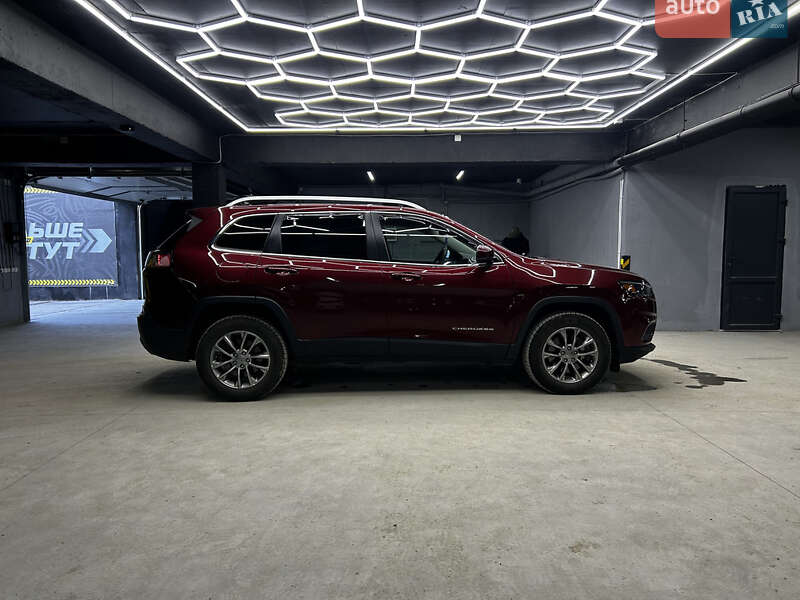 Внедорожник / Кроссовер Jeep Cherokee 2020 в Черновцах