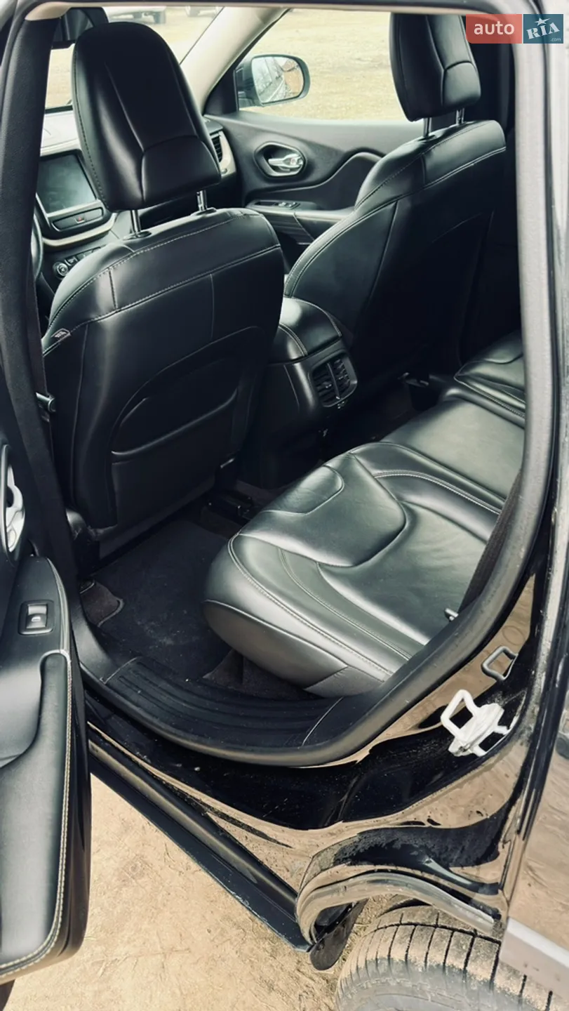 2016 Jeep Cherokee - мініатюра 10