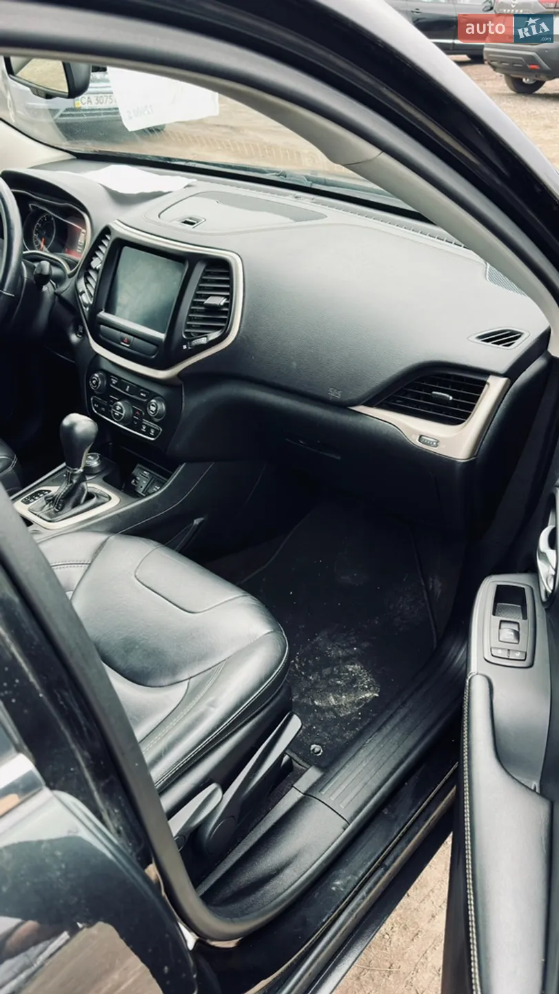 2016 Jeep Cherokee - мініатюра 13