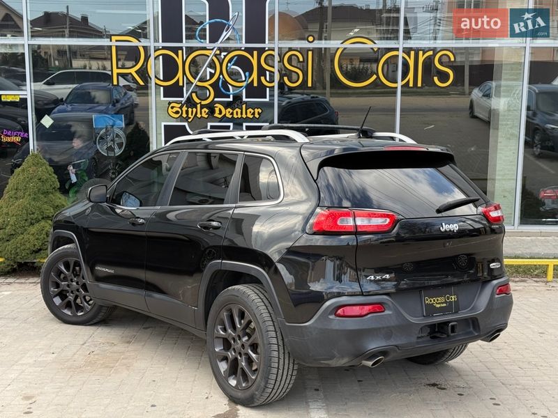 Внедорожник / Кроссовер Jeep Cherokee 2014 в Одессе