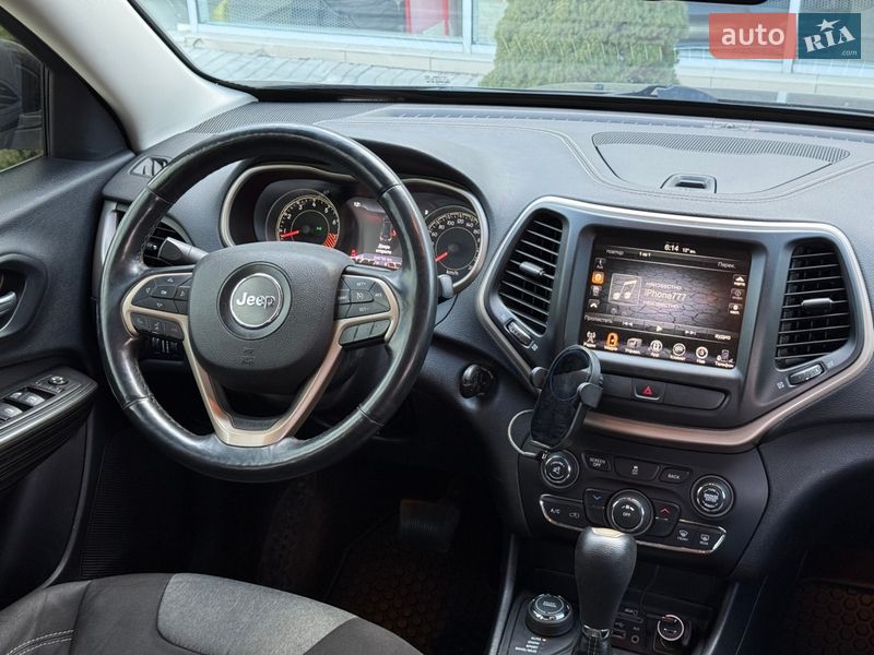 Внедорожник / Кроссовер Jeep Cherokee 2014 в Одессе