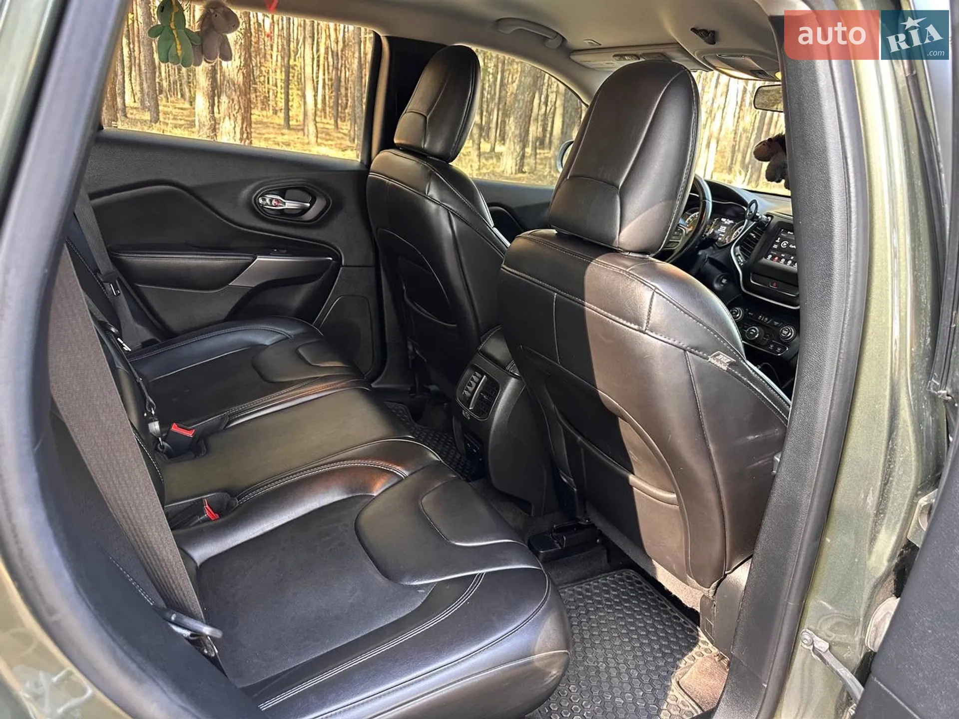 2018 Jeep Cherokee - мініатюра 16
