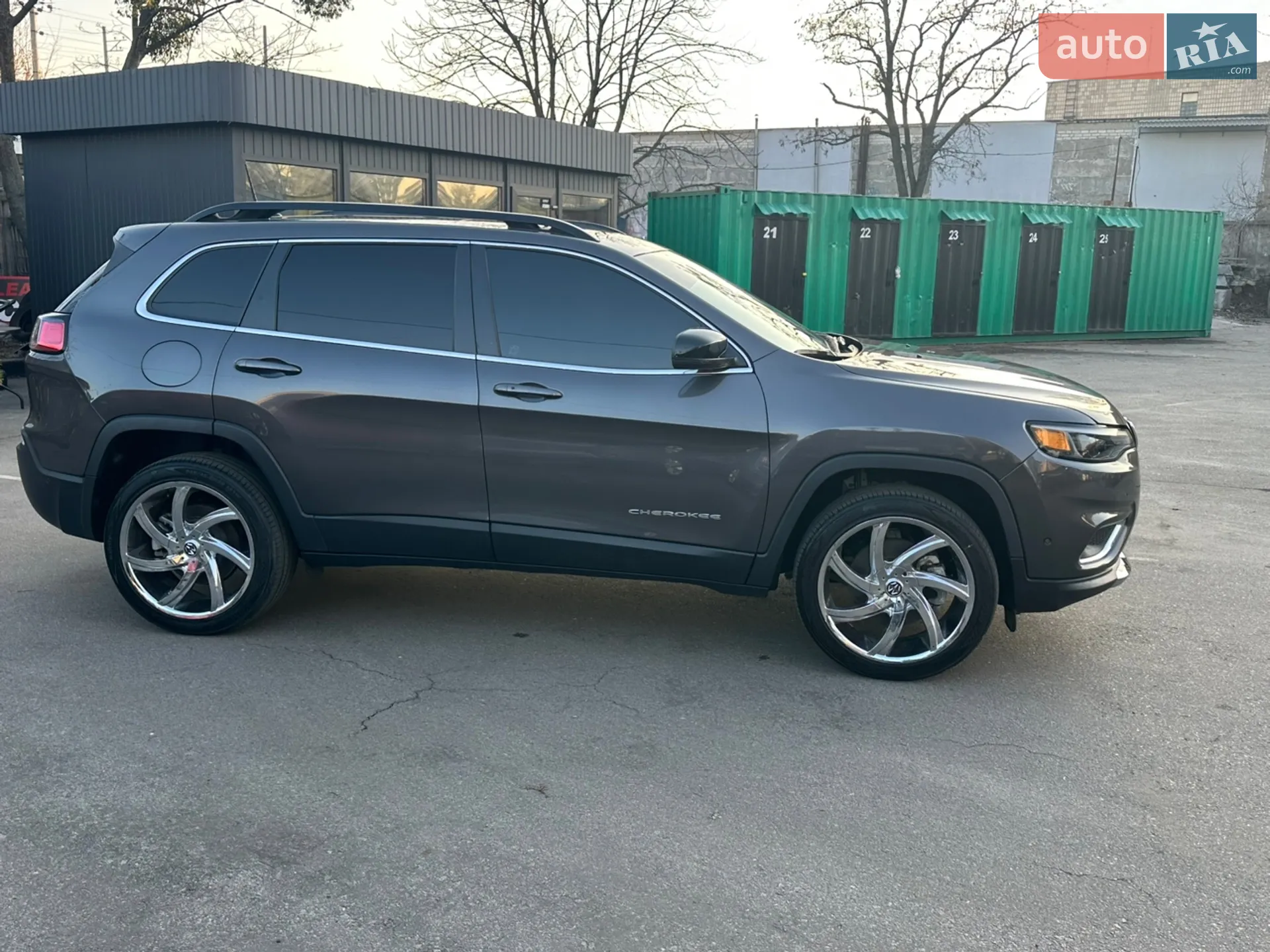 2022 Jeep Cherokee - мініатюра 3