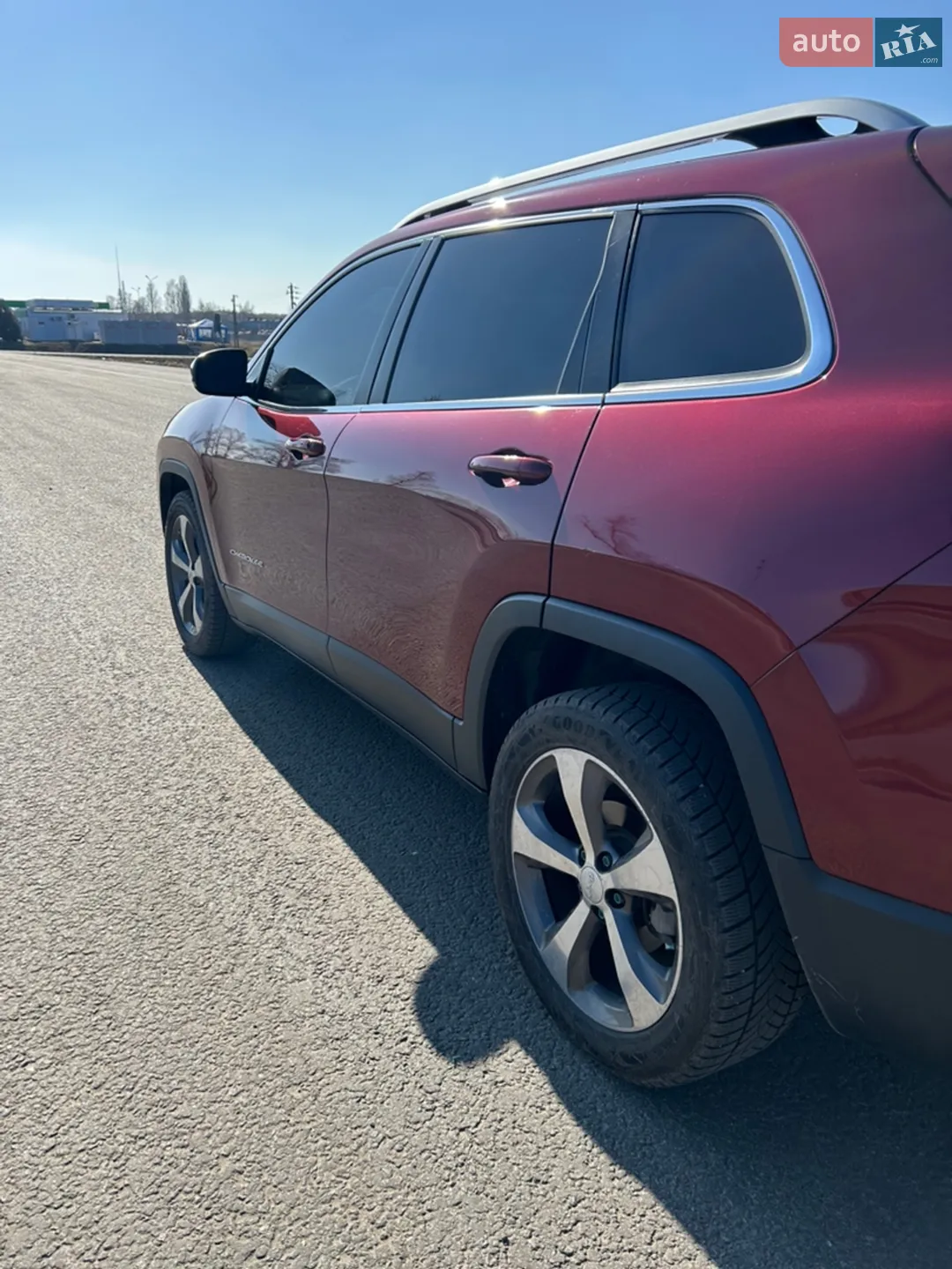 Jeep Cherokee 2018 VIN 1C4PJLDB9KD243424 фото оголошення 13 з 34
