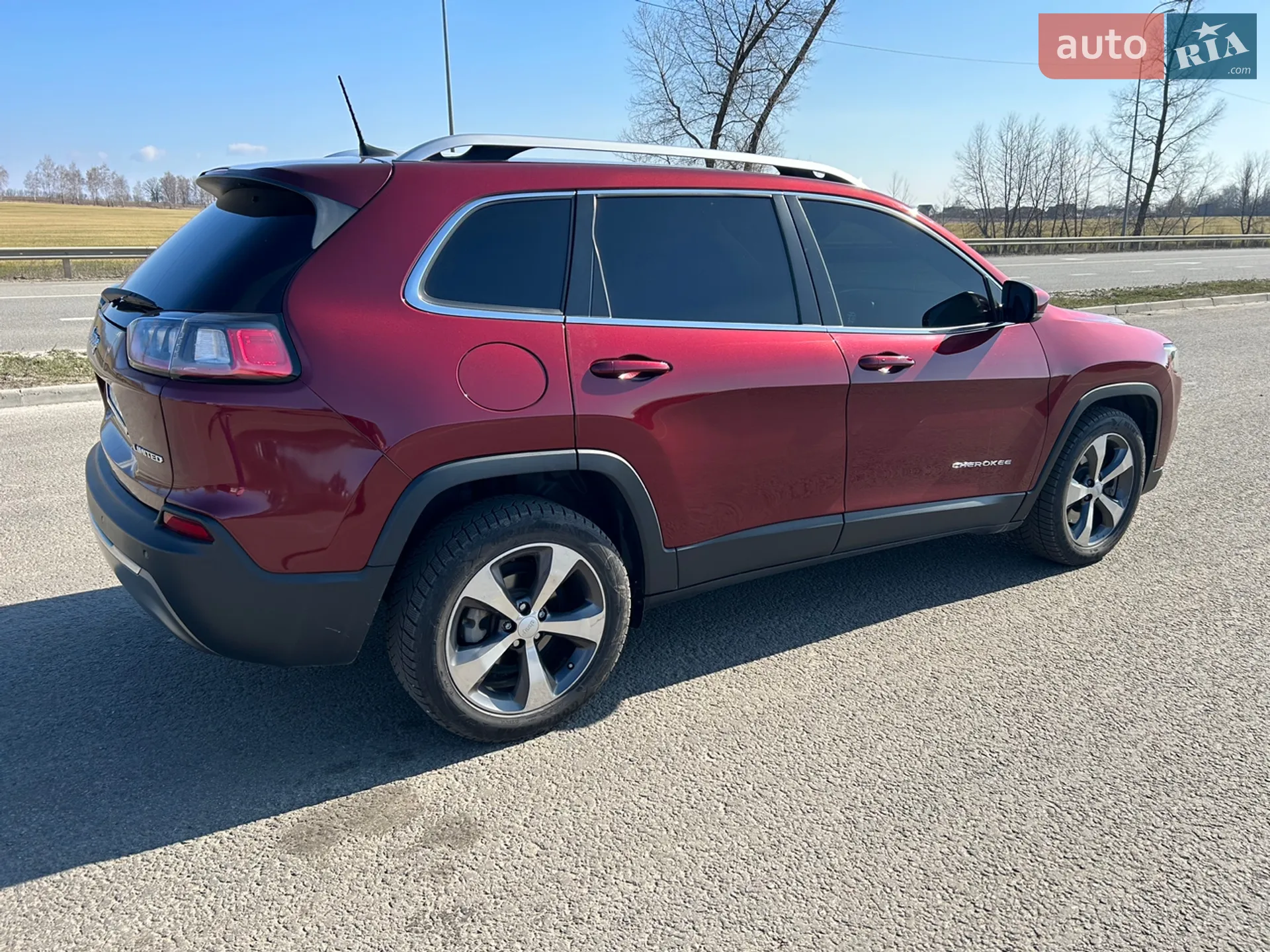 Jeep Cherokee 2018 VIN 1C4PJLDB9KD243424 фото оголошення 14 з 34