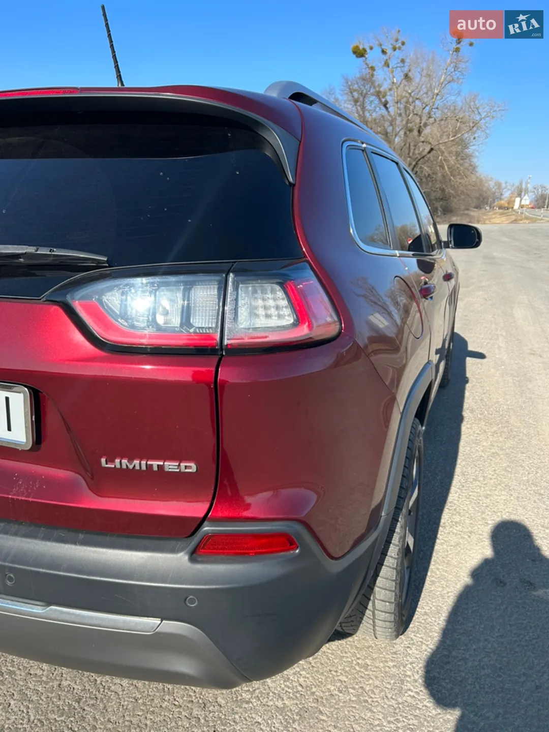 Jeep Cherokee 2018 VIN 1C4PJLDB9KD243424 фото оголошення 18 з 34