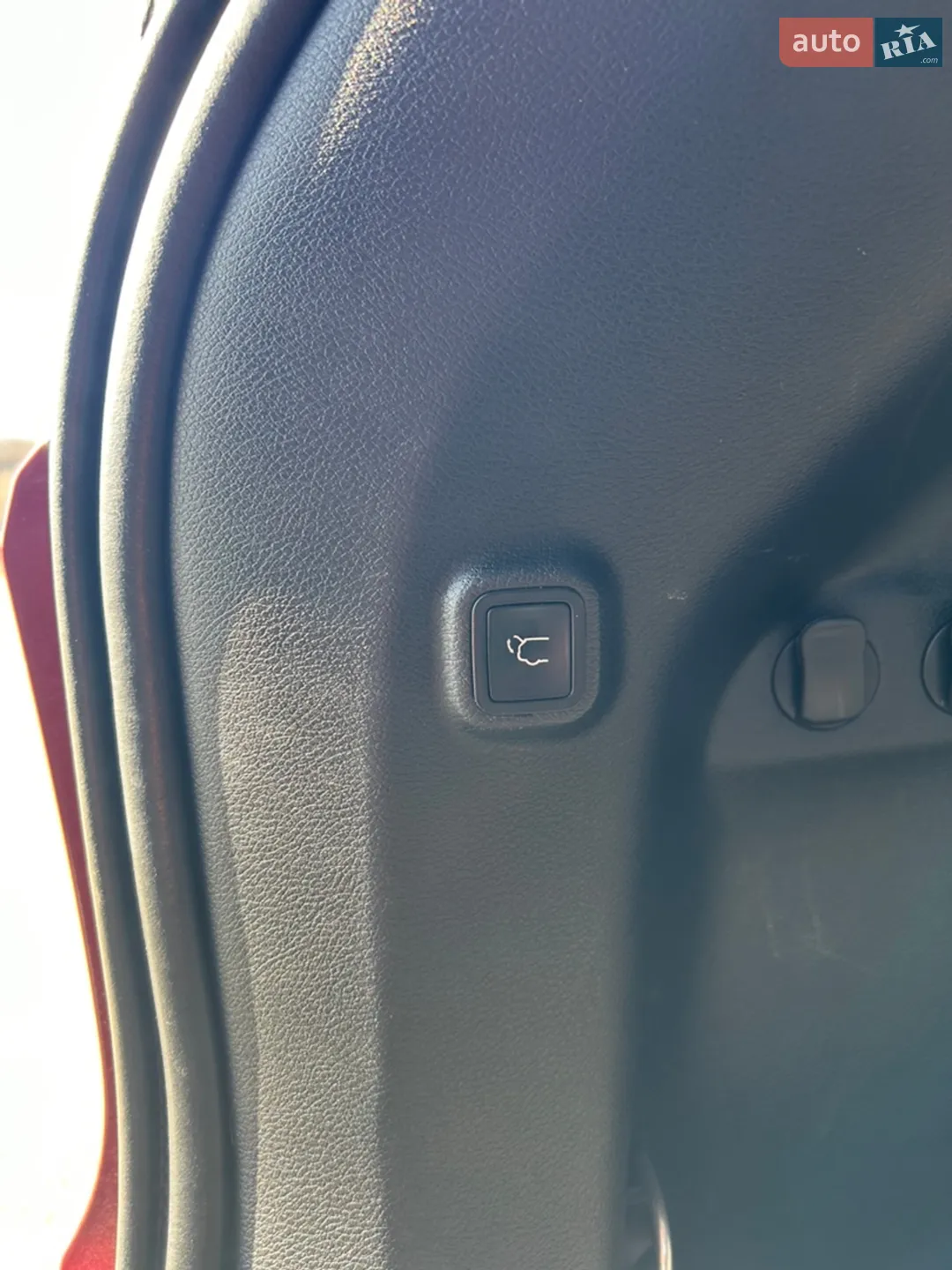 2018 Jeep Cherokee - мініатюра 28