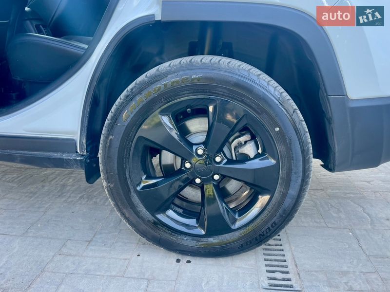 Внедорожник / Кроссовер Jeep Cherokee 2020 в Буске